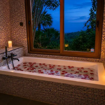 Harmonie Luxury Retreat With Pool Villa Marbella